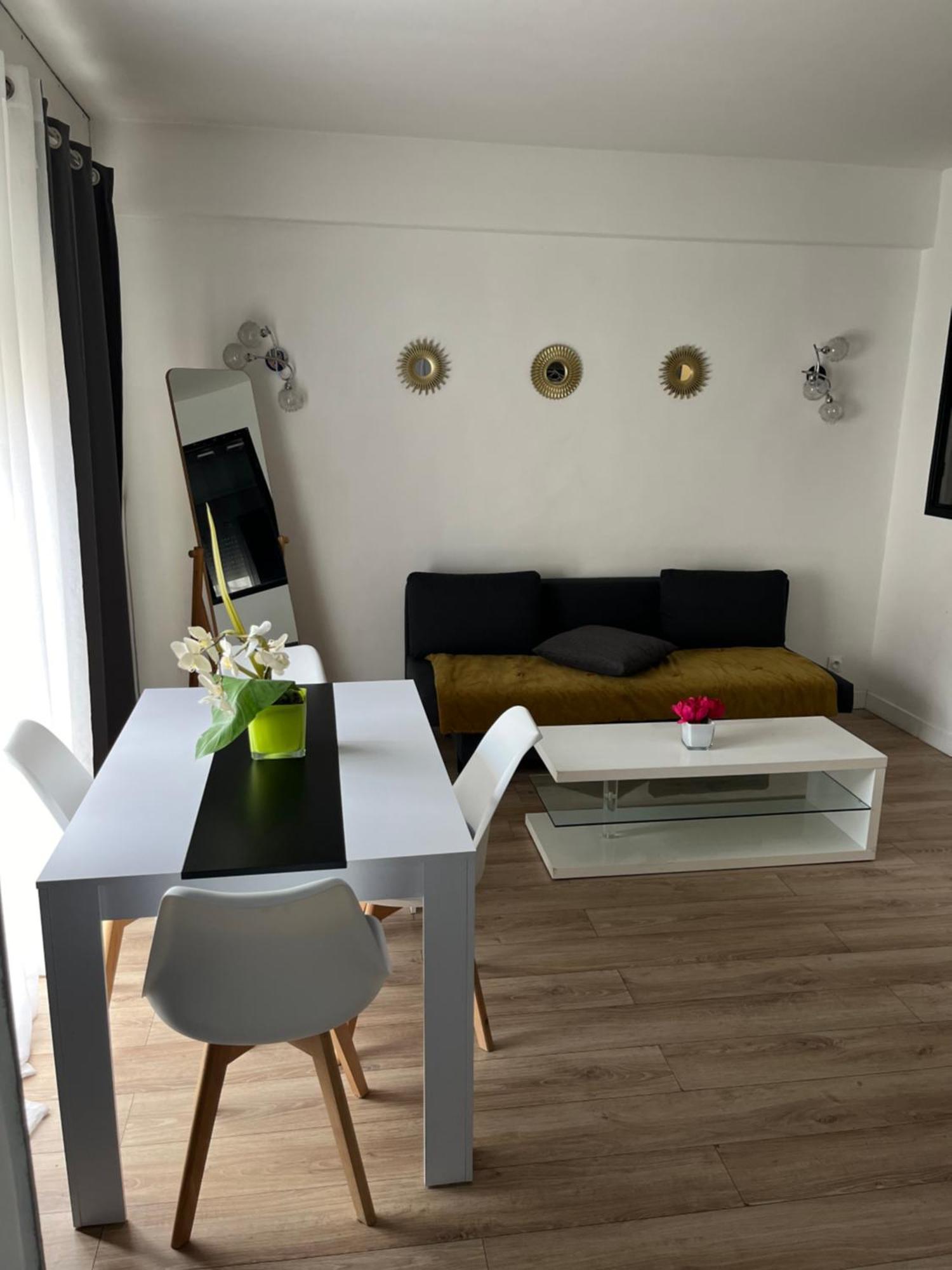 Bel Appartement Proche Tour Eiffel Paris Exterior photo