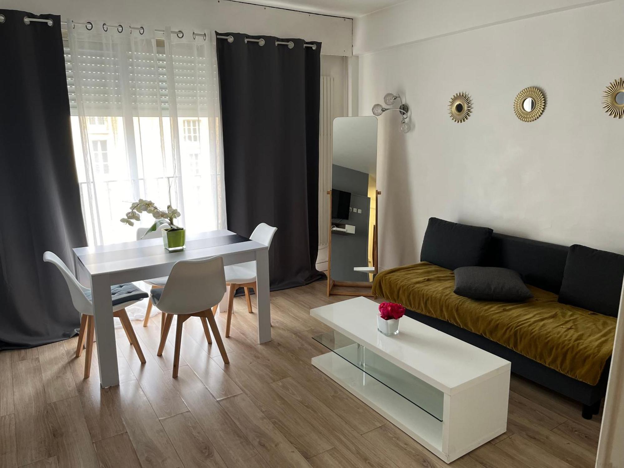 Bel Appartement Proche Tour Eiffel Paris Exterior photo
